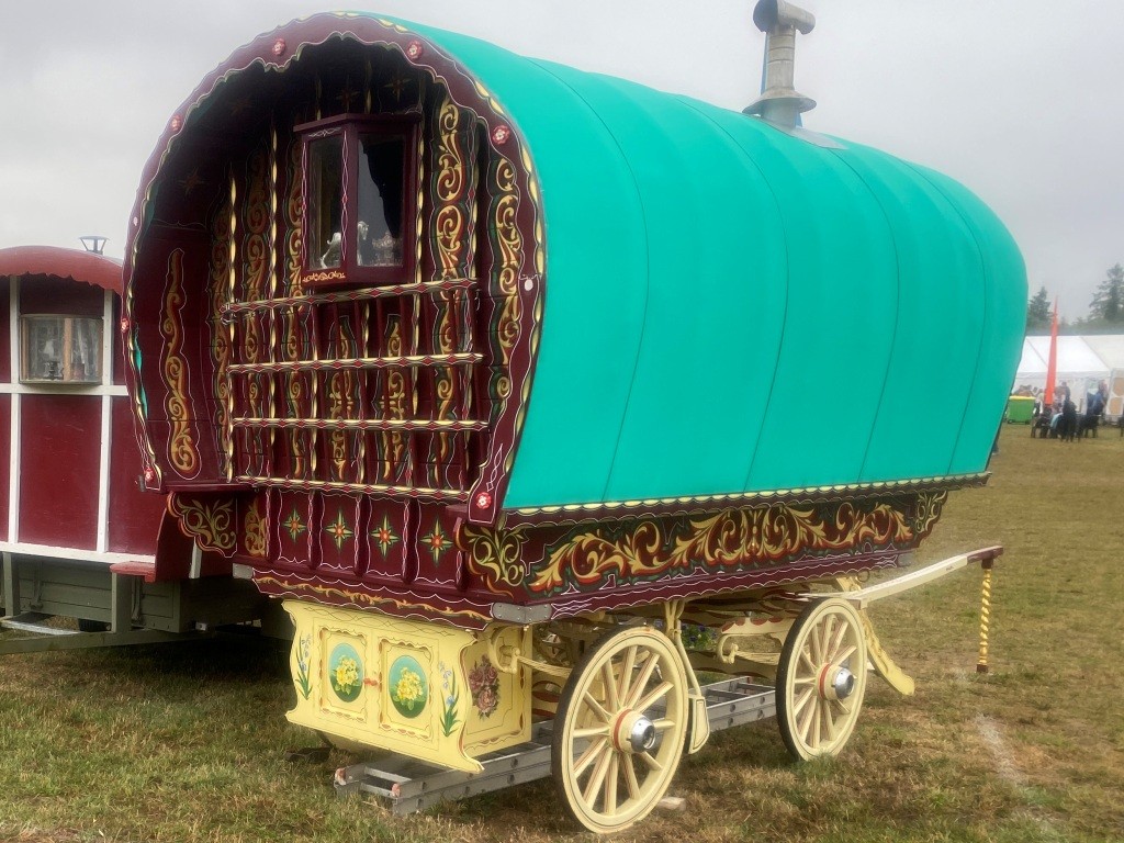 inside gyspy caravan